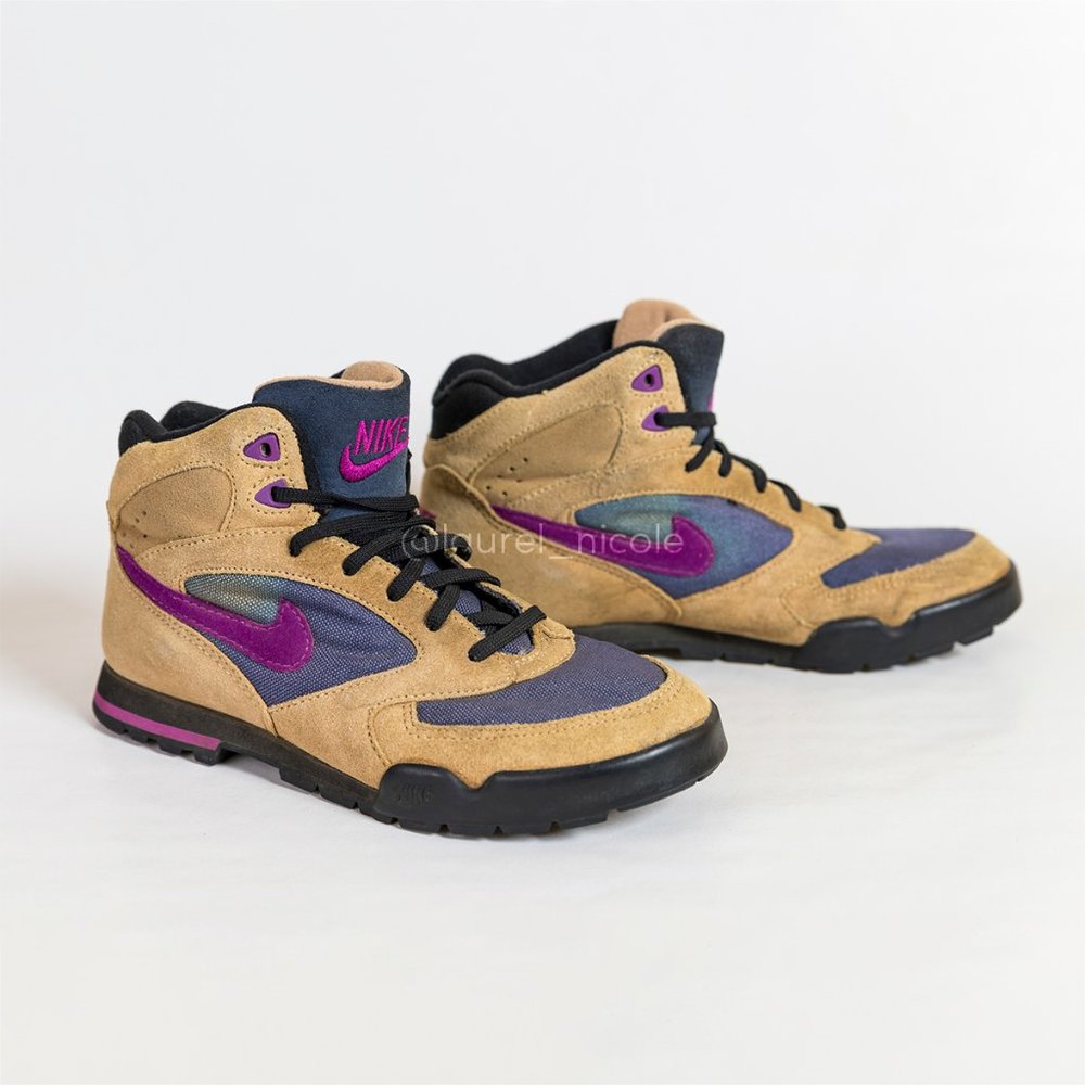 Nike Vintage 1990s Caldera Hiking Ankle Boot ACG